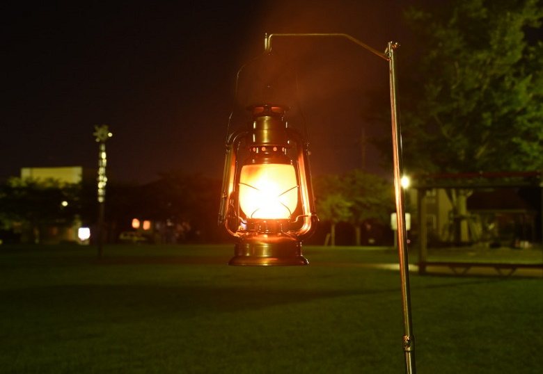 UJack(ユージャック)の『ハンマーランタンスタンド』を買うの