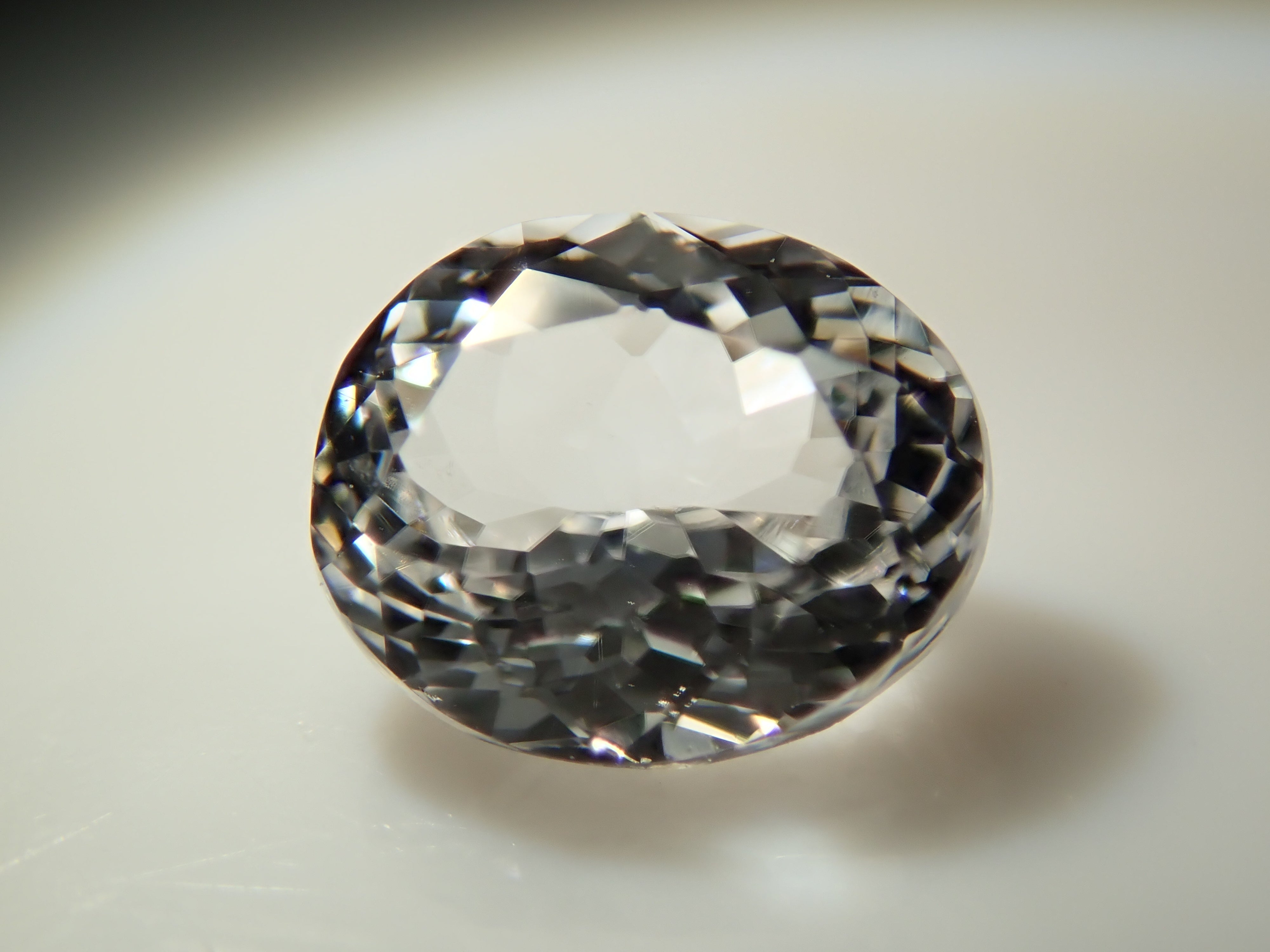 ロシア産フェナカイト 0.430ctルース