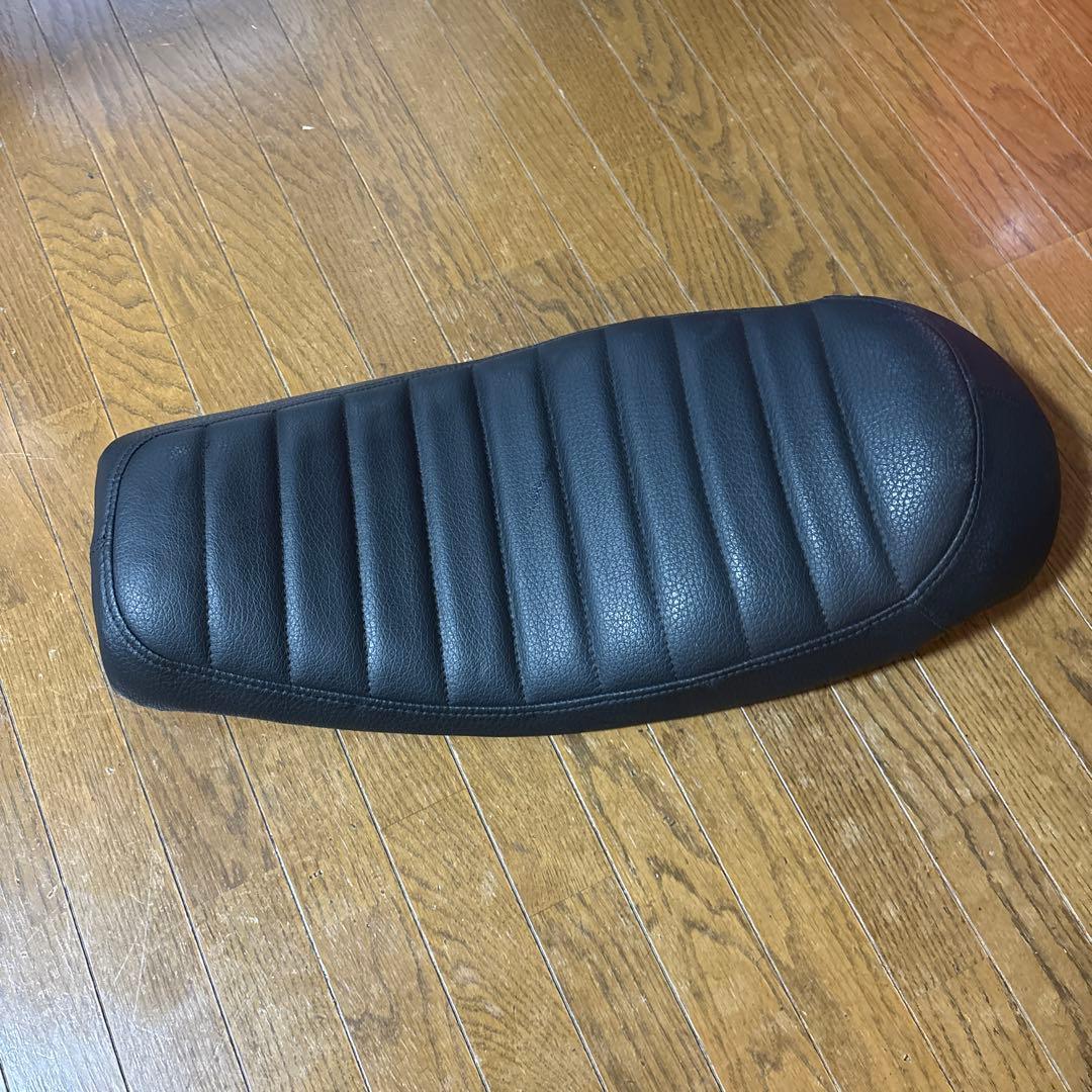 sr400 ペイトンプレイス　シート　カフェレーサー ヤマハ SR400 3型 カフェレーサースタイル ペイトンプレイス