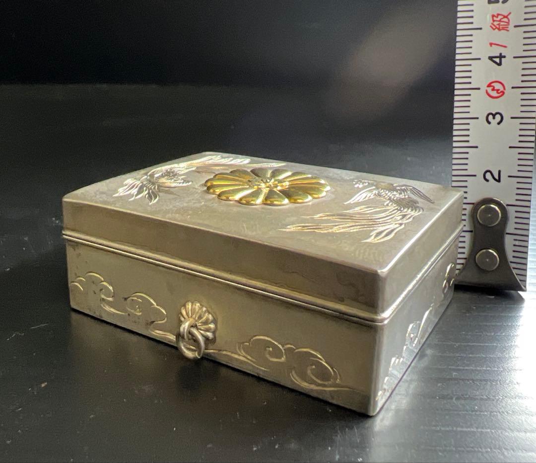 天皇御下賜品 純銀十四葉菊紋ボンボニエール 54g 東Y7-1027☆1F - メルカリ