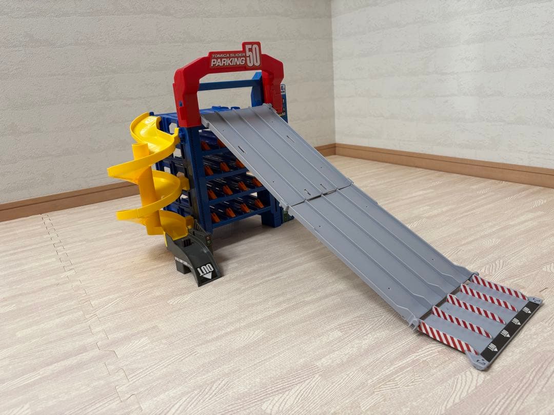 【お値打ち】トミカ スライダーパーキング50 他　4点セット販売