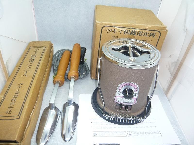 新品完全未使用品　 タキイ和裁電化鏝 和裁コテ　和裁こて　鏝２本付 和裁用 電気釜・鏝（こて） タキイ 通販｜手芸の店 もりお！