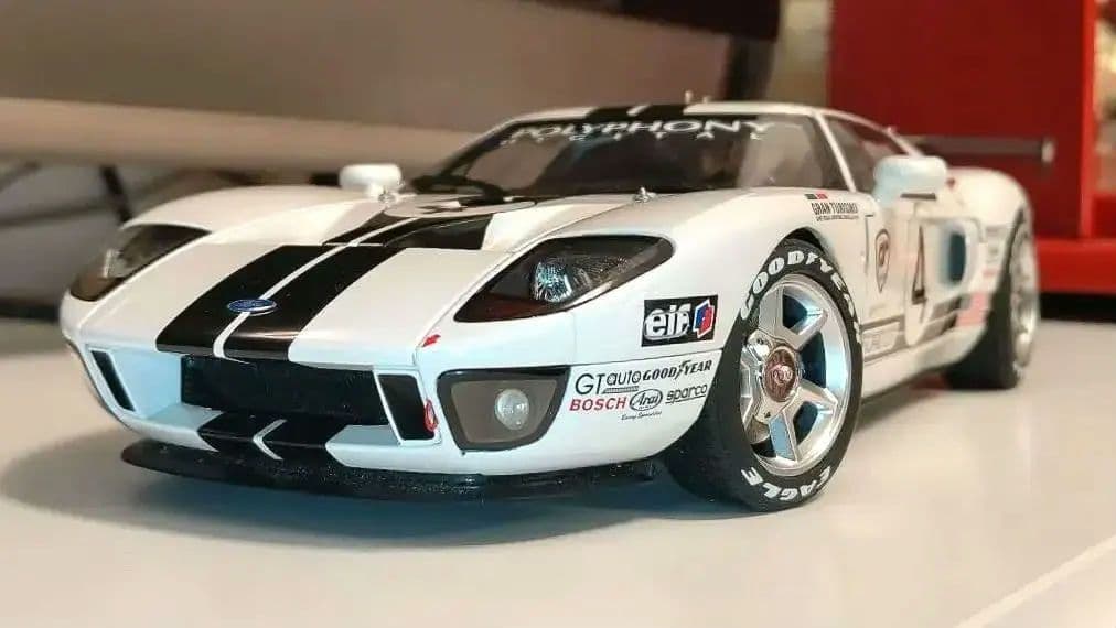 オートアート 1/18スケール フォードGT LMレースカー スペックII