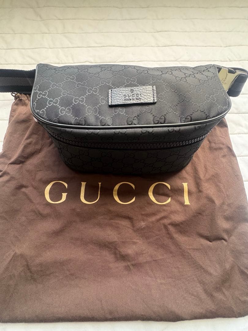 GUCCI グッチ　GG キャンバス　スリングバッグ　ボディバッグ　ブラック　黒 GUCCI（グッチ） GUCCI GG柄 ウエストバッグ ウエストポーチ ボディ