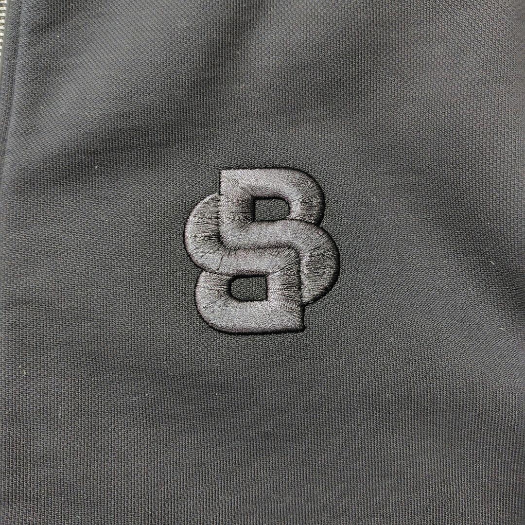 未使用に近い 現行 ヒューゴボス ブルゾン 異素材 切り替え 中綿 刺繍