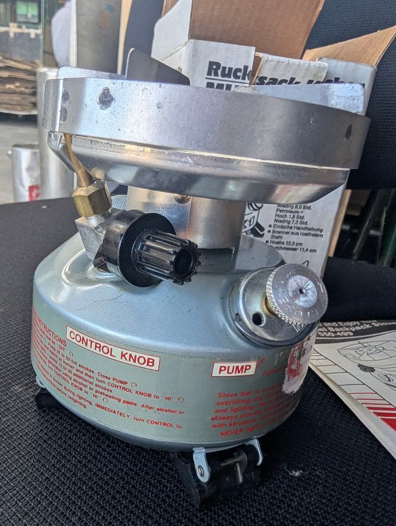 550 シングルバーナー ストーブ マルチフューエル Coleman - メルカリ