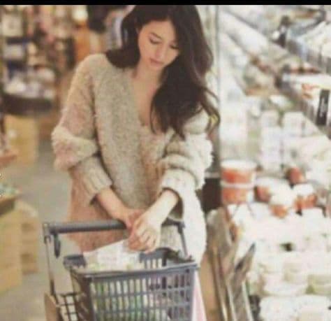 井川遥さん着用 Drawer Vネック ウール アルパカ ニット - メルカリ