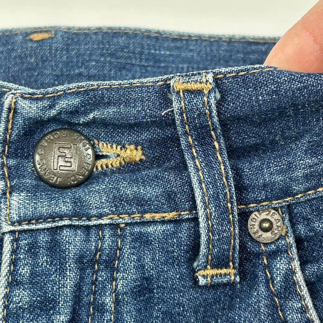 P78 美品 L フェンディ ロゴボタン デニムパンツ インディゴ