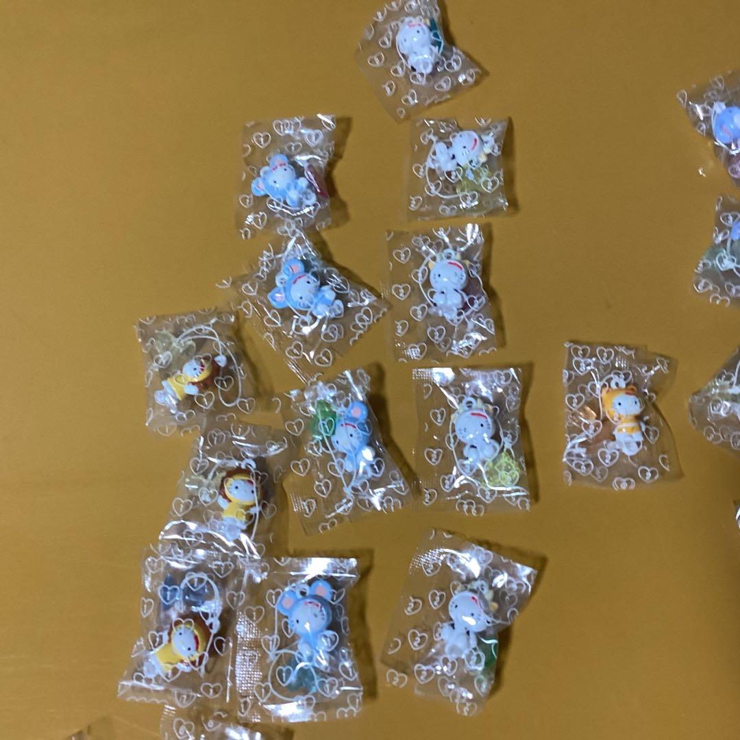 2910ハローキティ✖️動物 &十二支 ストラップ - メルカリ