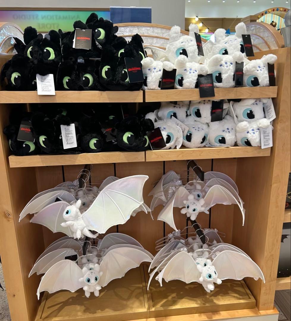 新商品　北京ユニバ限定　ヒックとドラゴン　トゥースレス　ライトフューリー