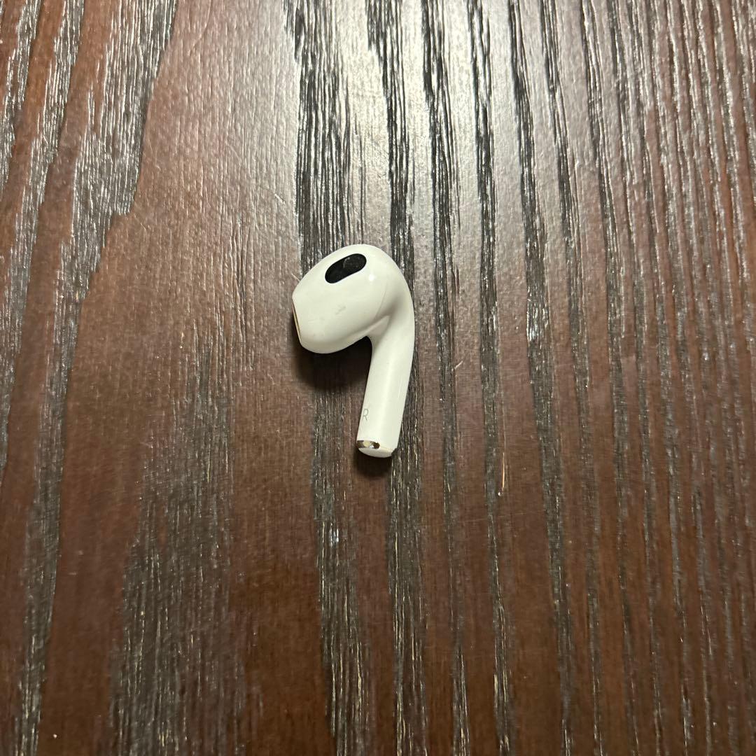 AirPods第三世代 右耳のみ 性能異常なし - メルカリ