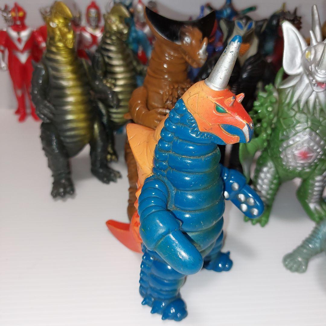 ウルトラマン 旧ウルトラ怪獣 シリーズまとめ売り27体！当時物ソフビ
