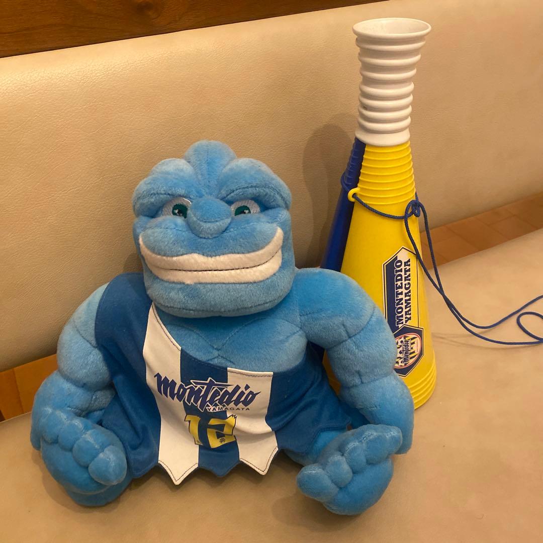 モンテディオ山形 レアなマスコットぬいぐるみモンテス メガホンセット ホーム水戸戦 新商品のご案内その1️⃣💁‍♂️ ぬいガチャ第2弾