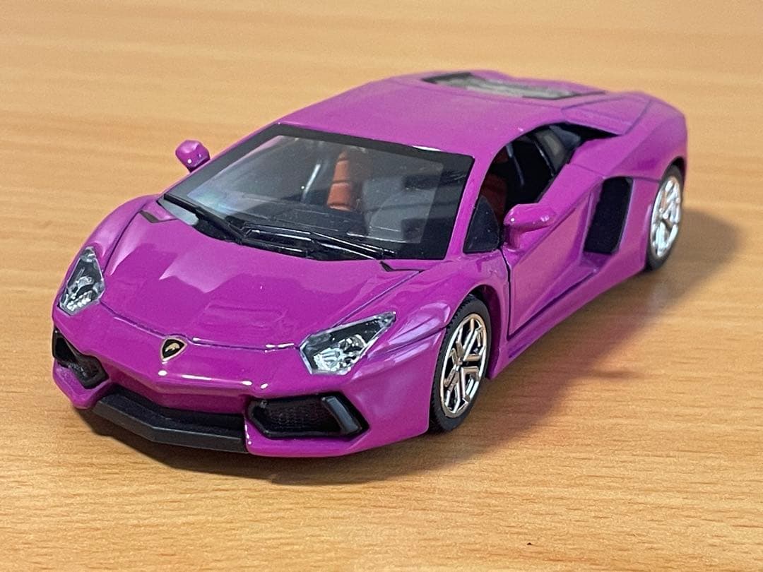 北箱　ミニカーランボルギーニ アヴェンタドール パープル