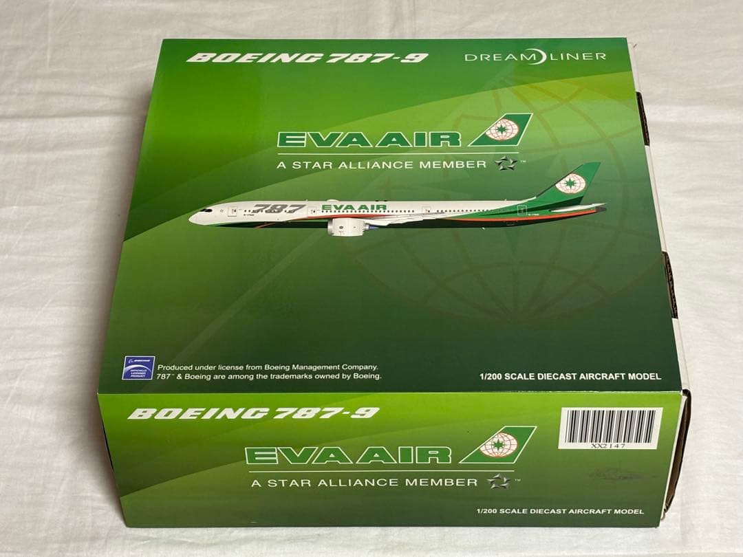 EVA AIR BOEING 787-9 1/200 ダイキャストモデル EVA Air Boeing 787-9 | Review #802 - YouTube