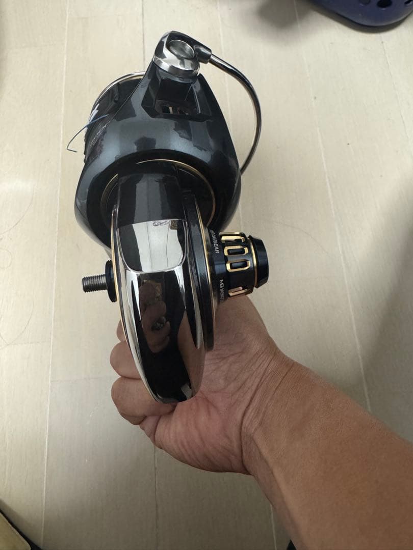 バサー様専用 ダイワ スピニングリール 25ソルティガ 8000-H - メルカリ