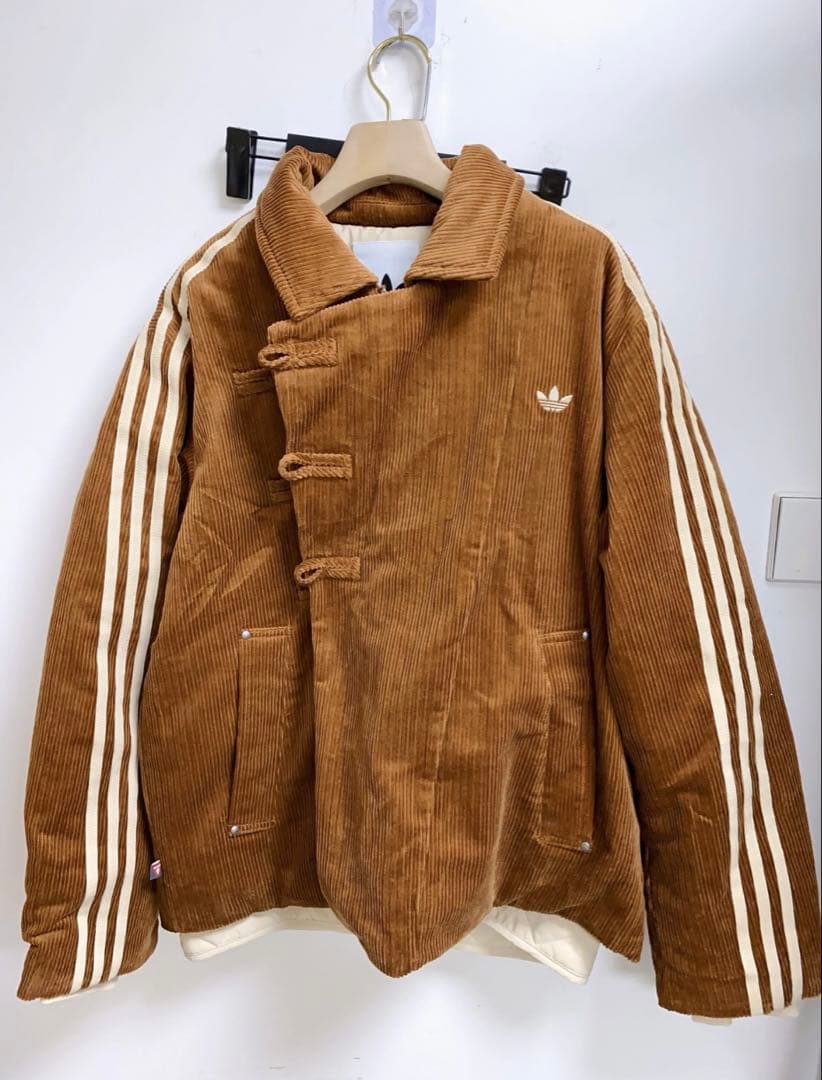 海外限定M Adidas New YearコーデュロイジャケットKQ5135 - メルカリ