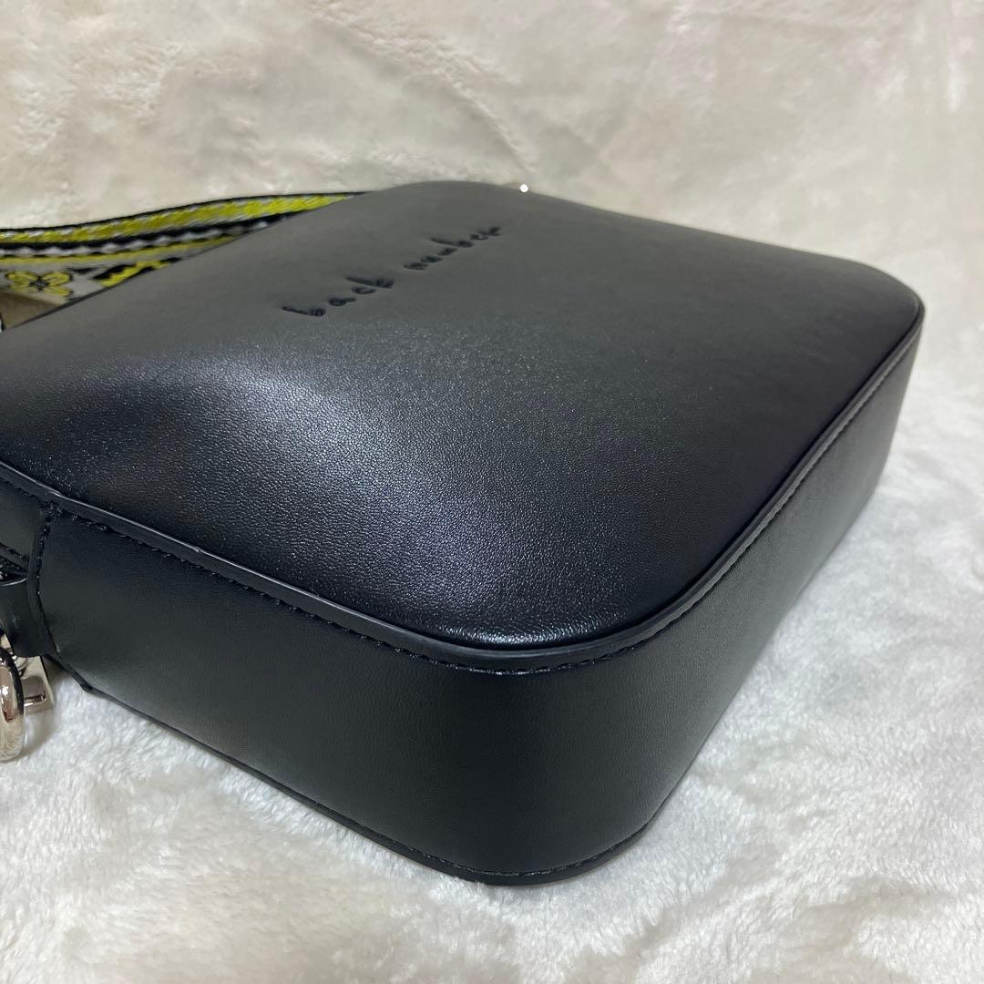 back number 幾何学模様ストラップ バッグ　ユニセックス　ブラック　黒