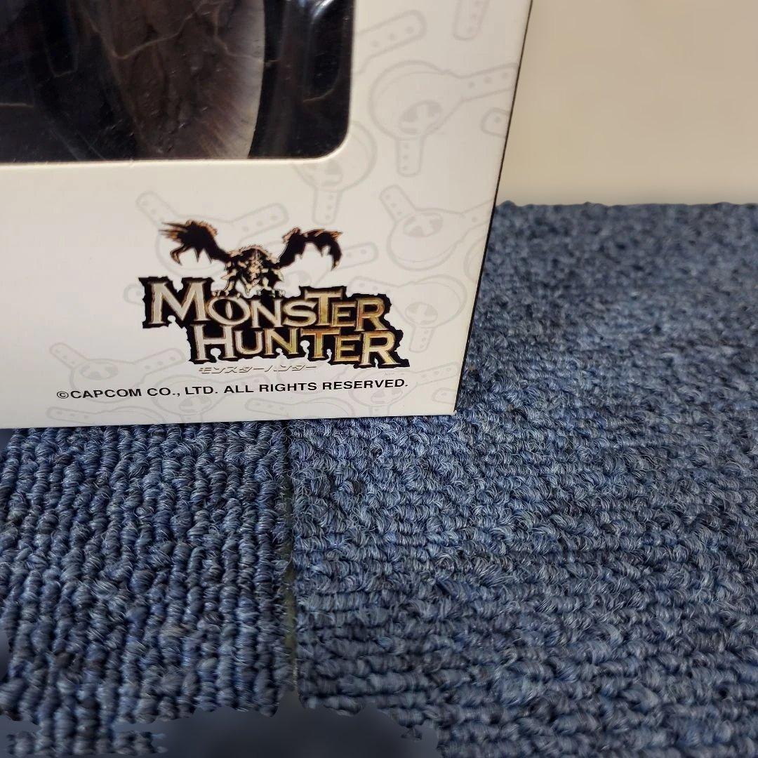 h434新品未開封☆リボルテックヤマグチ☆ハンター男剣士レウスシリーズ☆モンハン