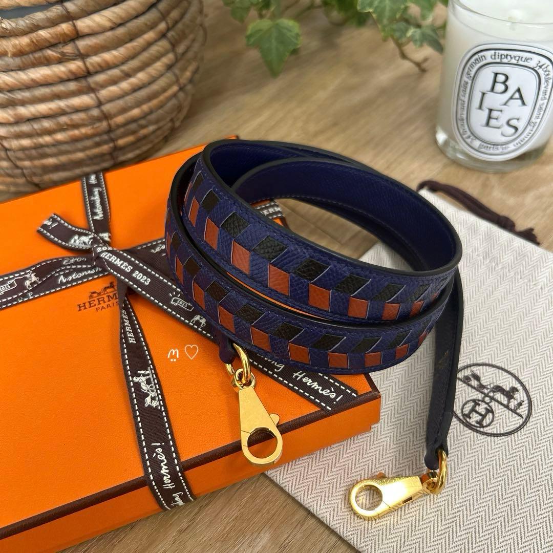 エルメス　トレサージュドゥキュイール25mm　バンドリエールショルダーストラップ HERMES（エルメス） （未使用 展示品）エルメス バンドリエール