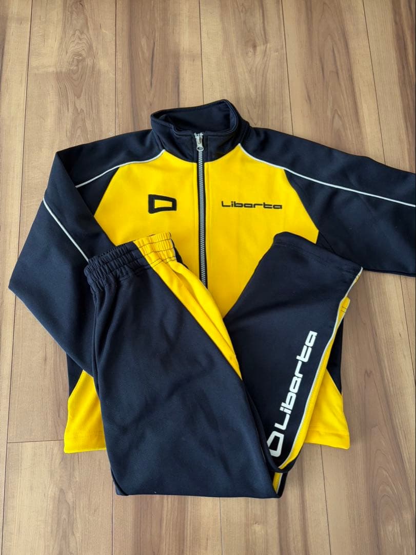 リベルタ 130ユニフォーム、ジャージ、レガースセット - メルカリ