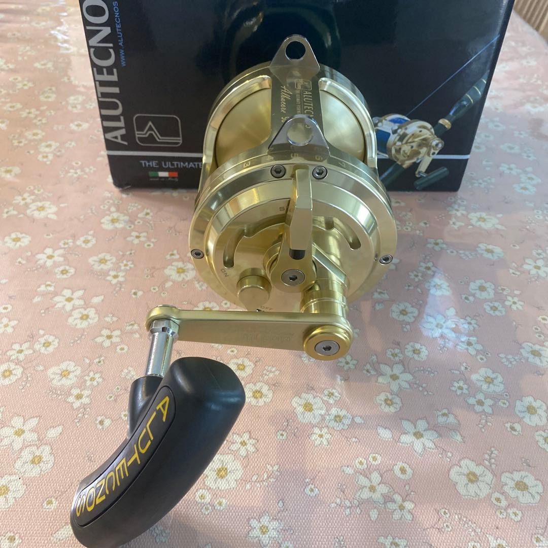 アルテクノス アルバコア 50ポンド トローリングリール - メルカリ