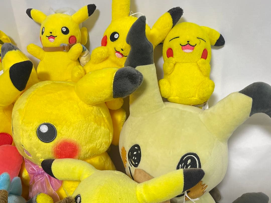 ピカチュウぬいぐるみ３０体以上まとめ売り