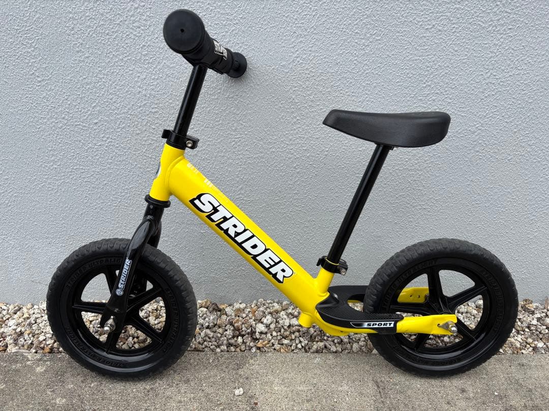 STRIDER スポーツ バランスバイク 12インチ イエロー