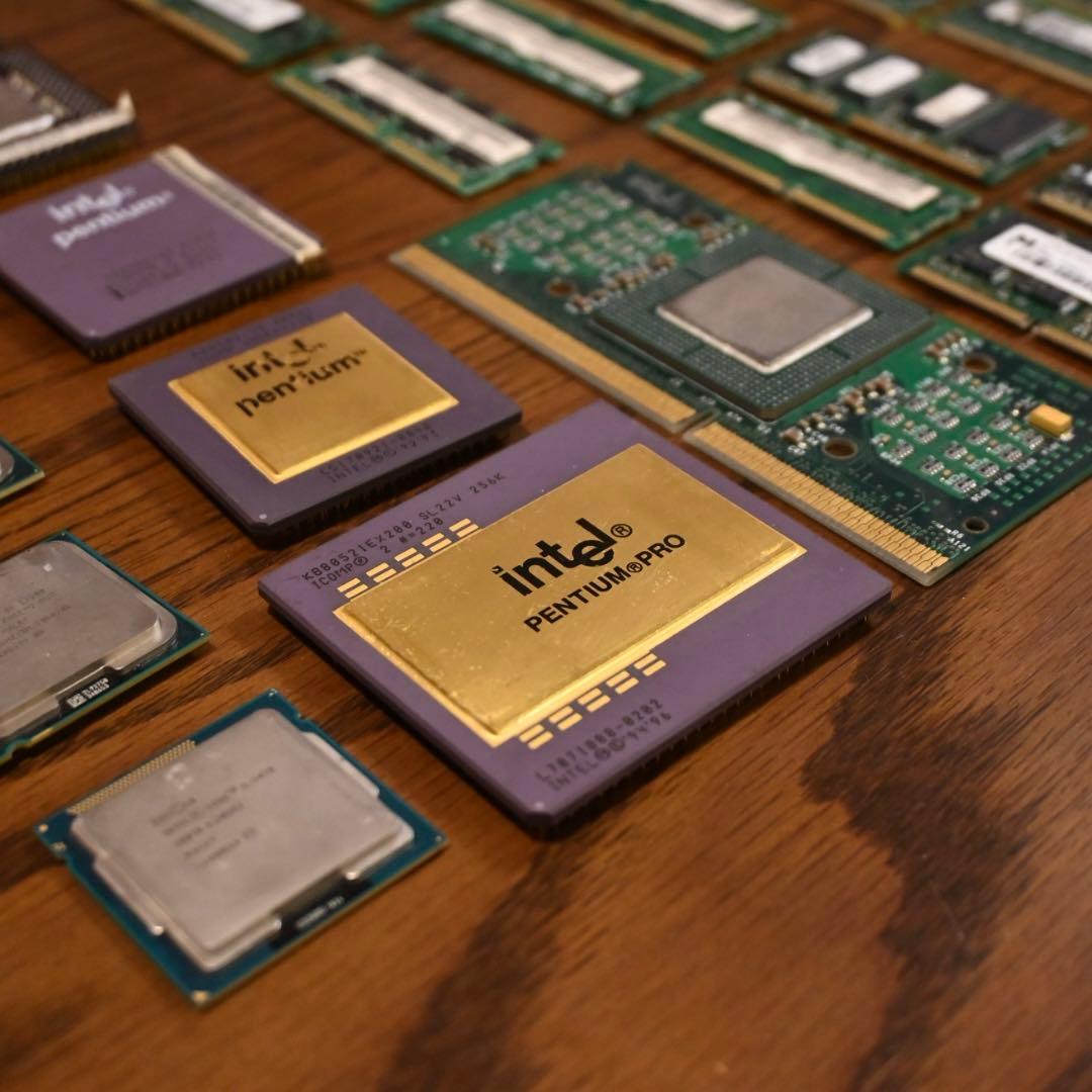 Intel PENTIUM PRO含むCPU及びメモリ数十枚　ジャンク　金 Intel PENTIUM PRO含むCPU及びメモリ数十枚 ジャンク - メルカリ