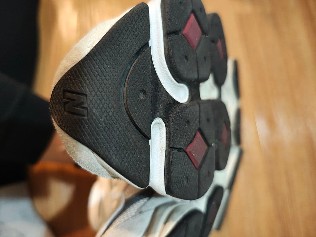 断捨離特価　New Balance 9060 ホワイト/グレー 26.5cm