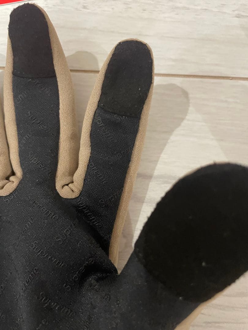小物 Supreme WINDSTOPPER Zip Gloves \"Taupe\"