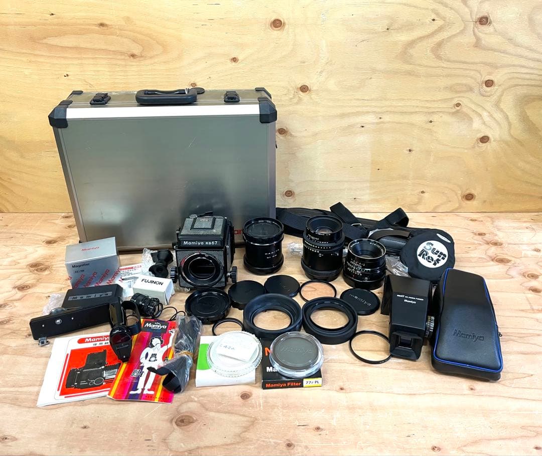 Mamiya マミヤ RB67 中判カメラ レンズ2本 付属品あり マミヤ RB67 Proシリーズの使い方】手軽じゃないのが楽しい中判カメラ
