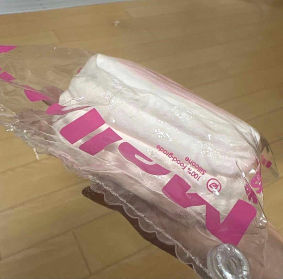 Mellojoy メロジョイ　スフレ　ストロベリー　スクイーズ