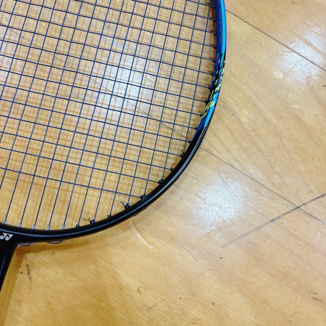 バドミントン ラケット ナノフレア700 廃盤 美品 人気 希少品 4UG5
