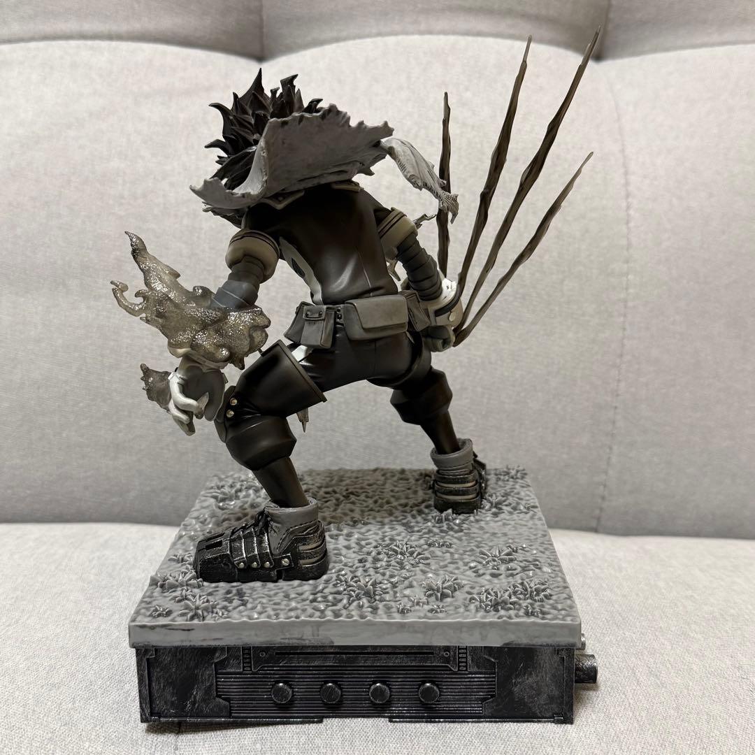 ジャンプGIGA 緑谷出久 フィギュア 中古