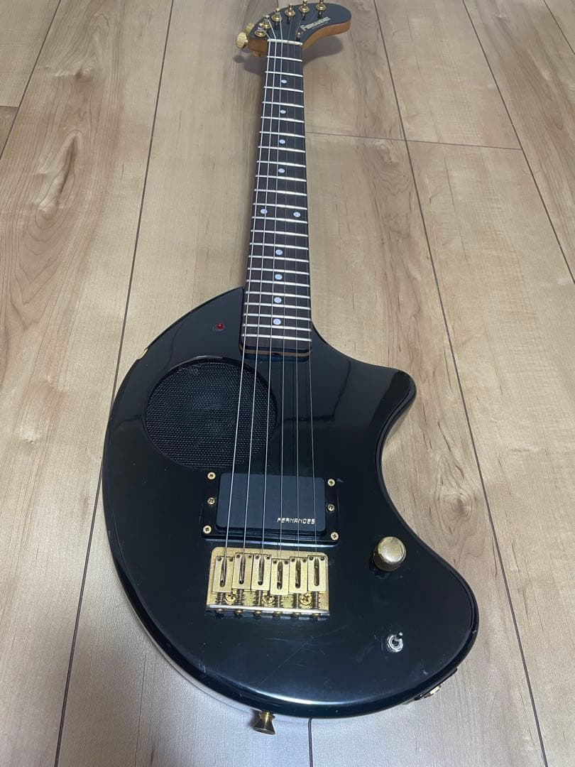 i*n様 FERNANDES ZO-3 ブラック 内部パーツ新品交換済 完動品 ZO FERNANDES ZO-3 BLACK フェルナンデス アンプ内蔵ギター