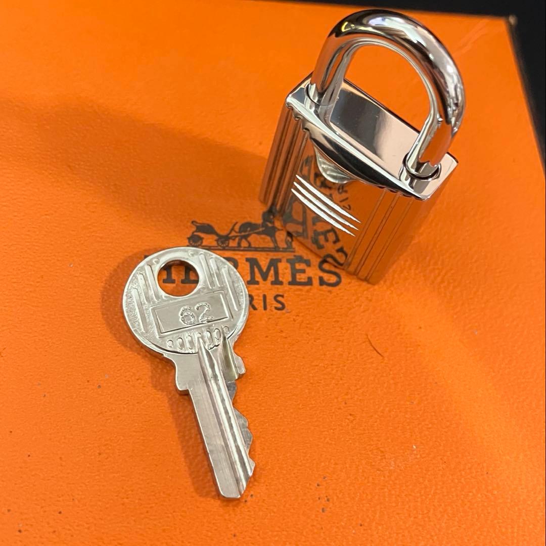 美品エルメス シルバーカデナ南京錠パドロック鍵NO62