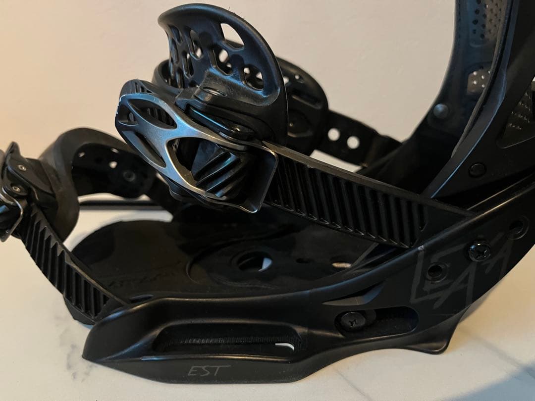 Burton Lexa estビンディング Mサイズ 左足ラチェット破損あり - メルカリ