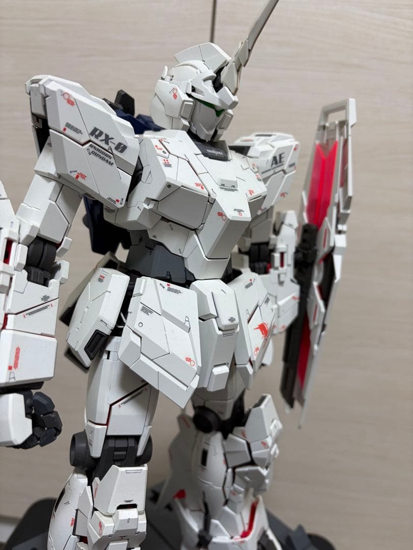 バンダイPG RX-0 ユニコーンガンダム 1/60LEDユニット完成品