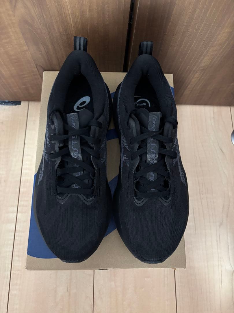 【未使用】asics NOVABLAST 5 24.5cm ランニングシューズ