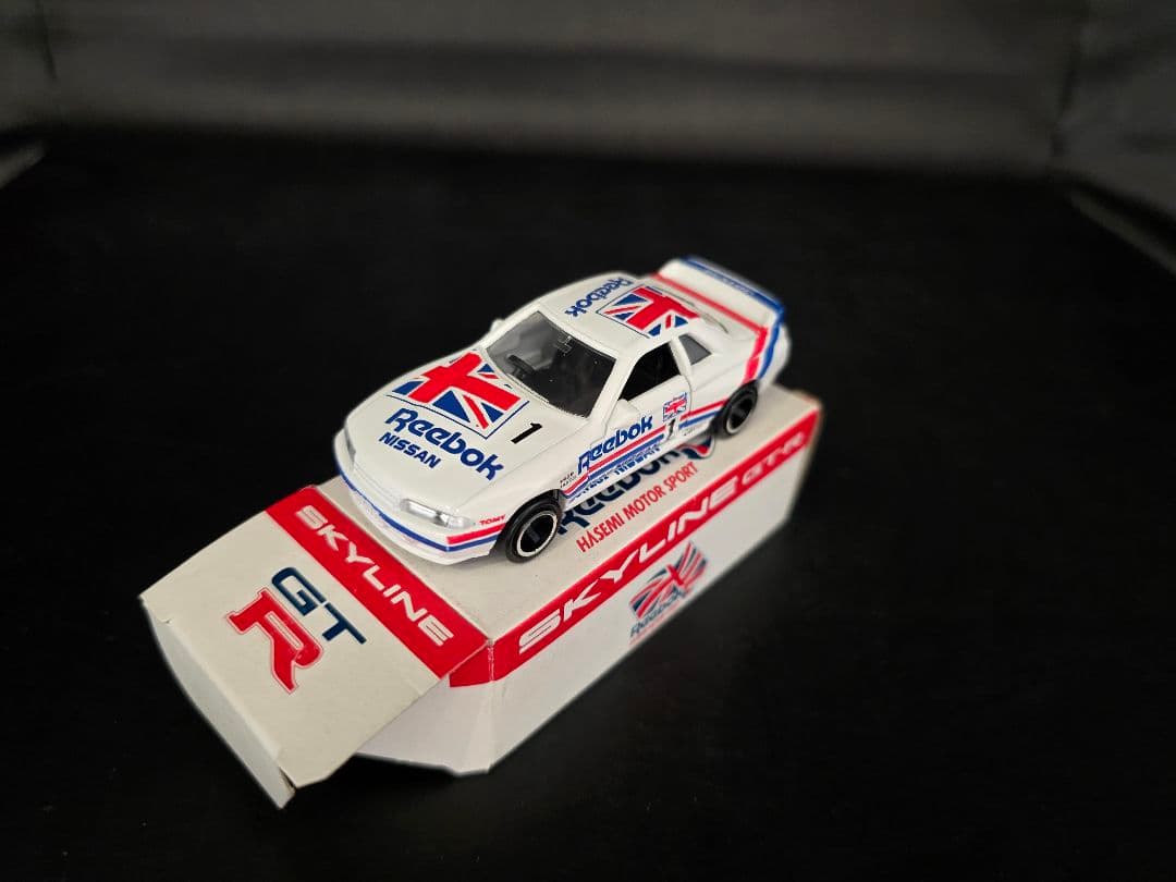 トミカ リーボック特注 日産スカイライン GT-R(R32) - メルカリ