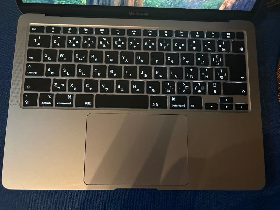 MacBook Air 2020 i3 8GB 256GB 充放電98回 美品 - メルカリ
