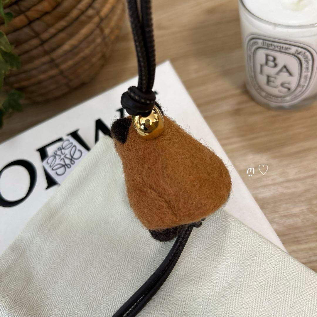 LOEWEロエベ カピバラチャーム キーホルダーバッグチャーム アナグラム