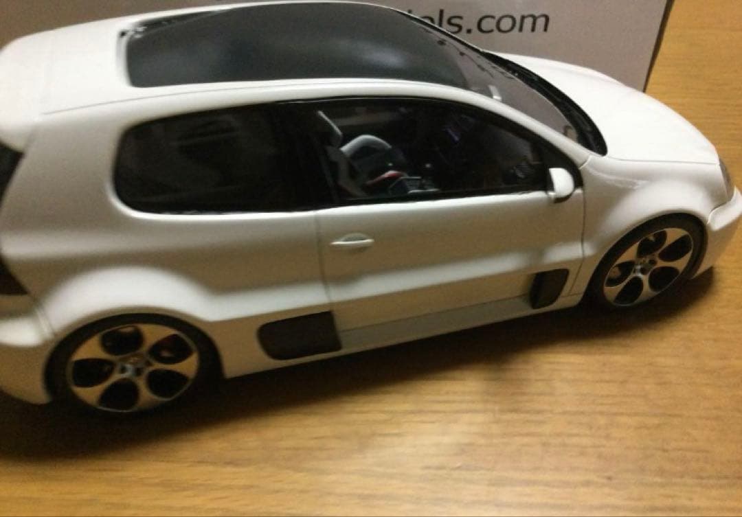 OTTO VW GOLF V GTI W12-650 1/18 新品 - メルカリ