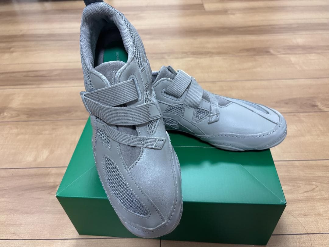 イッセイミヤケ × アシックス ハイパーテーピング - メルカリ