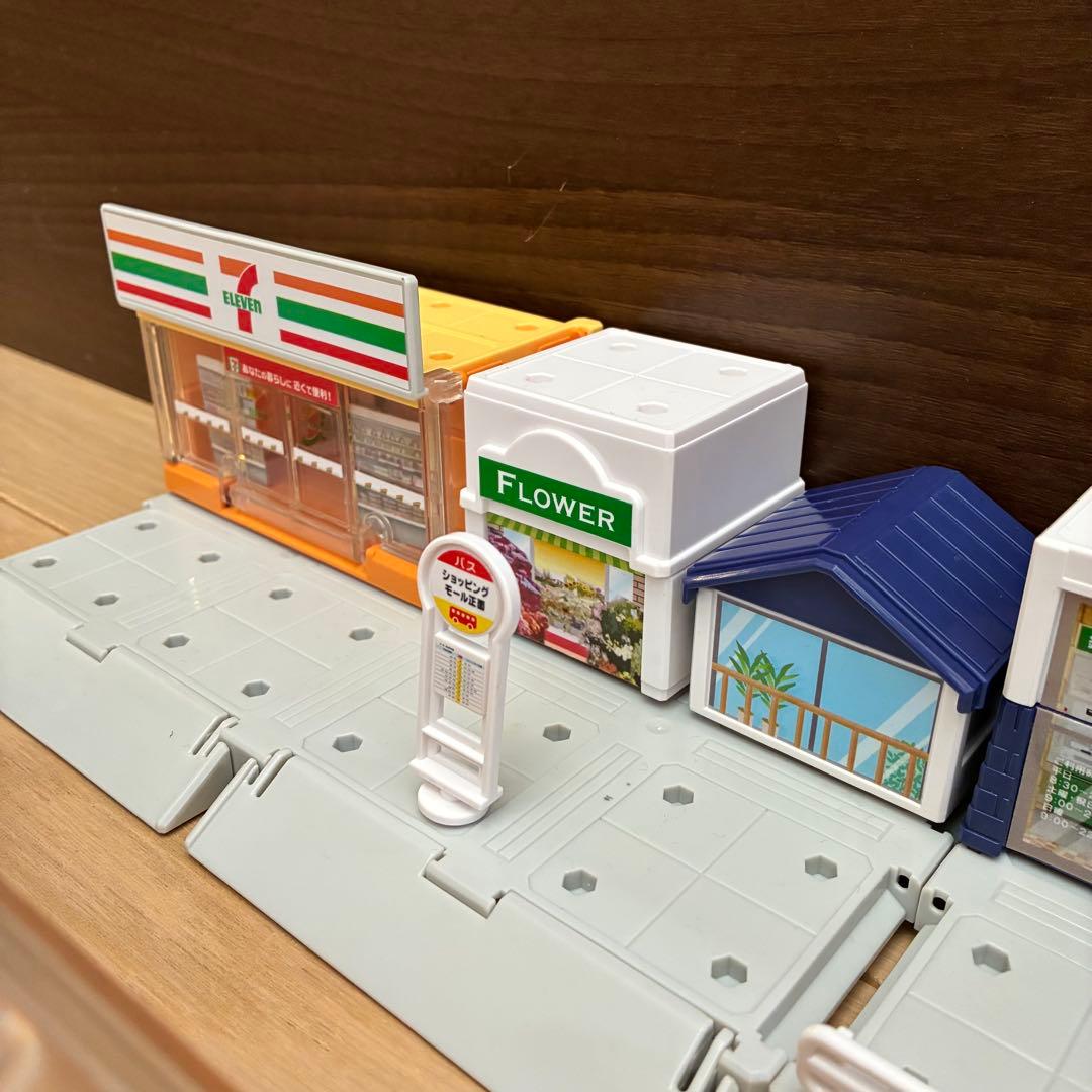 トミカ タウン まとめ売り セブンイレブン/ハンバーガー/花屋 施設