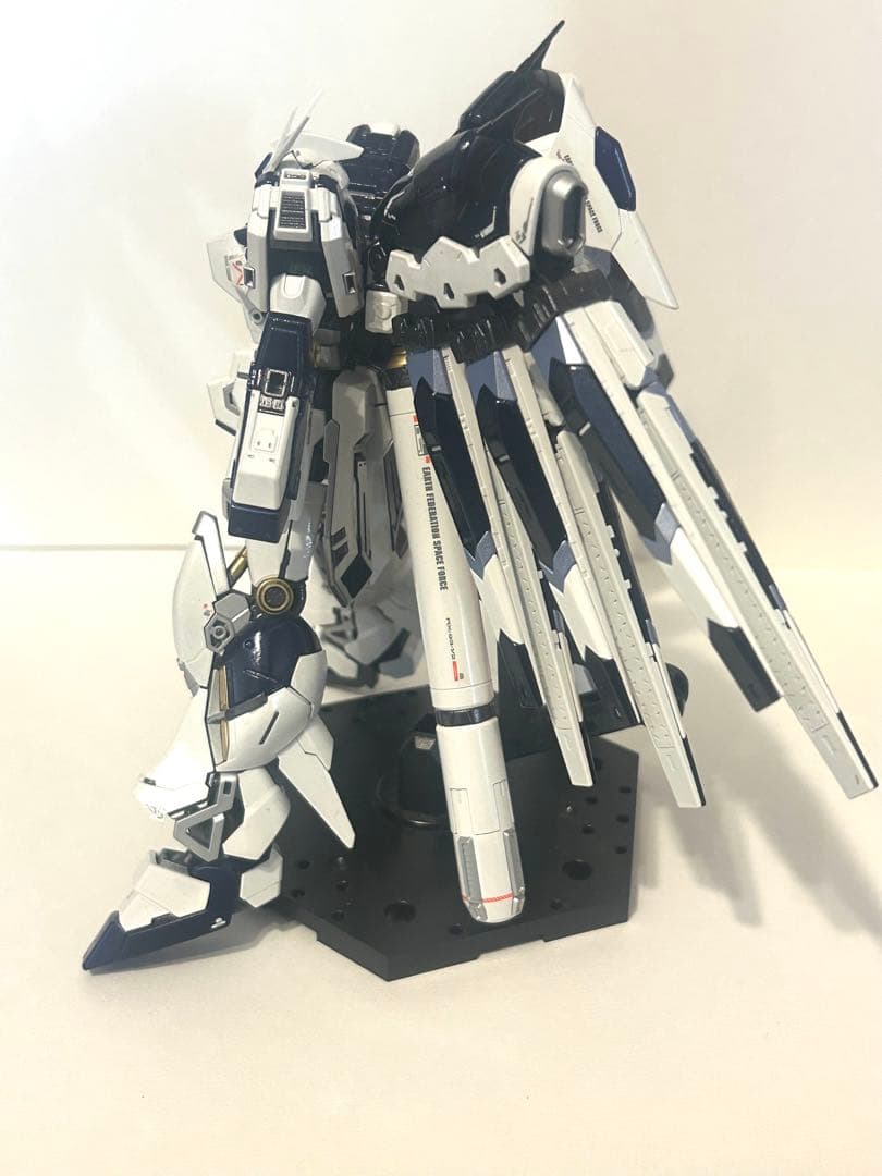 RGハイニューガンダム完成品 全塗装