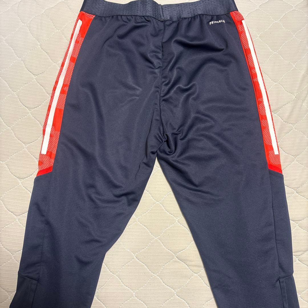 バイエルンミュンヘン アディダス ティロ トレーニングトップ