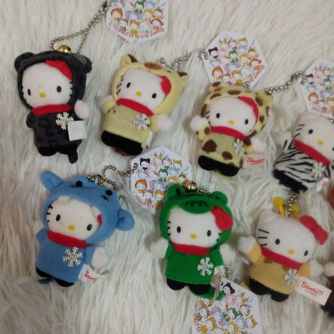 サンリオ　ハローキティ　ジャングルキティ　スノーバージョン　マスコット