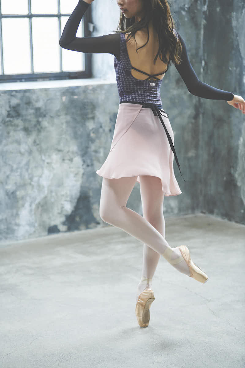 stina / black ribbon wrap skirt / short / dusty pink